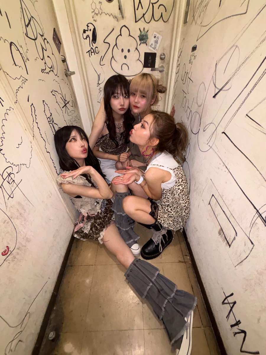 KatyHanpen's tweet photo. 今までで1番贅沢な誕生日でした
みんなありがとう。幸せです。
25もバリバリよろしくお願いします https://t.co/HADfeMuzdC