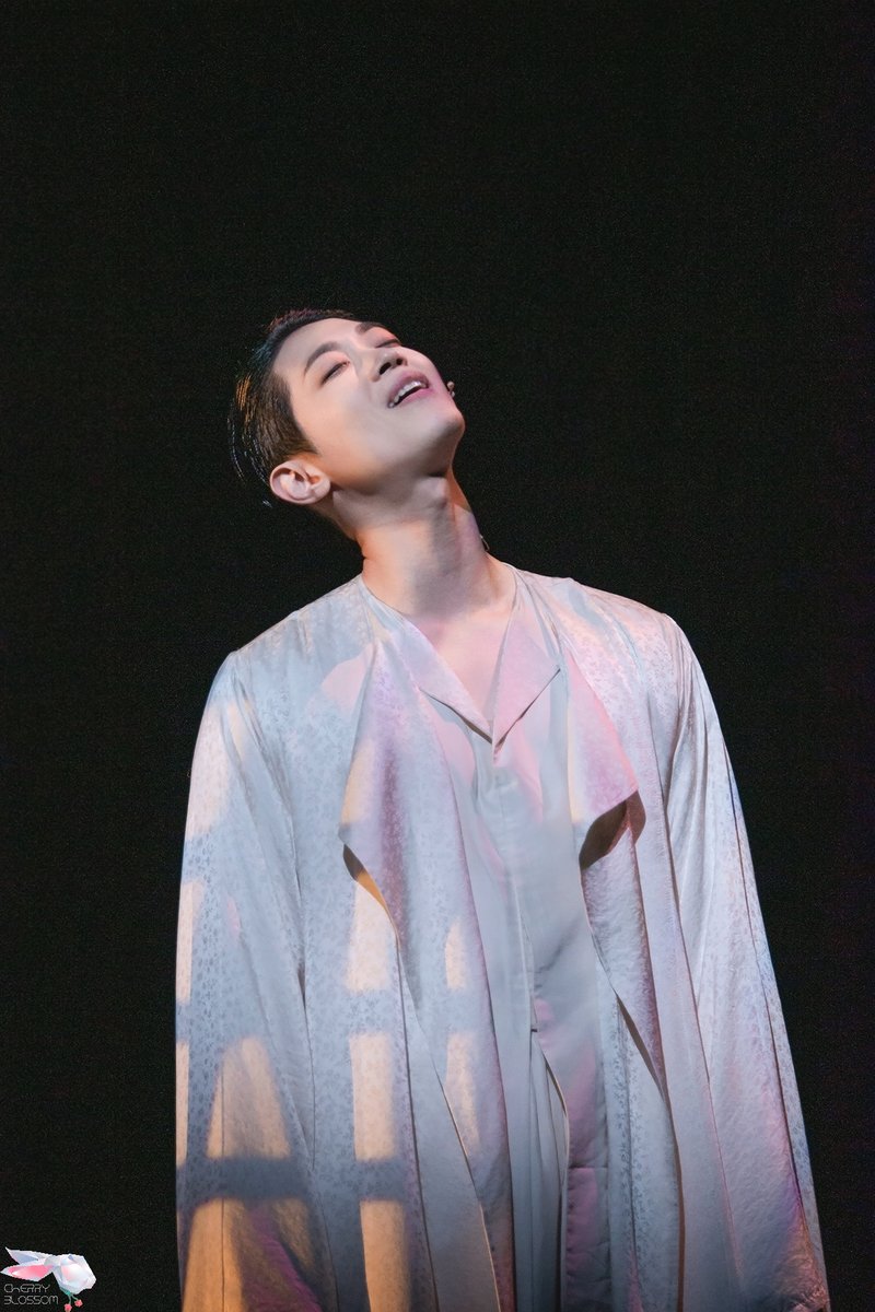 cherish__1011's tweet photo. 220924 뮤지컬 #곤투모로우 스페셜커튼콜 <나를 버린 내 그림자>

고종｜ #박영수 https://t.co/txArXuScK3