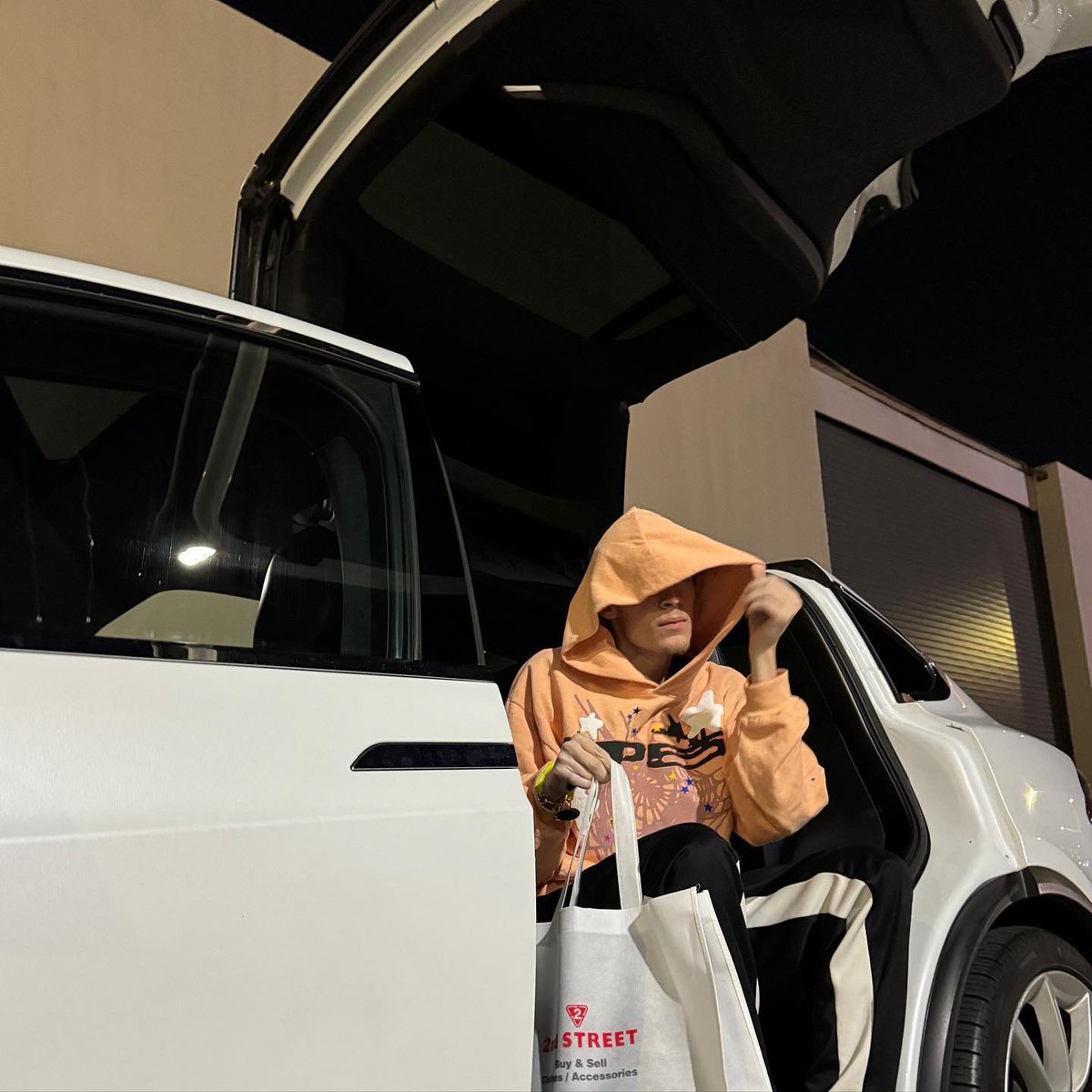 TheFridgeDmv's tweet photo. everything falling into place 🧩 https://t.co/3PjVakPHex