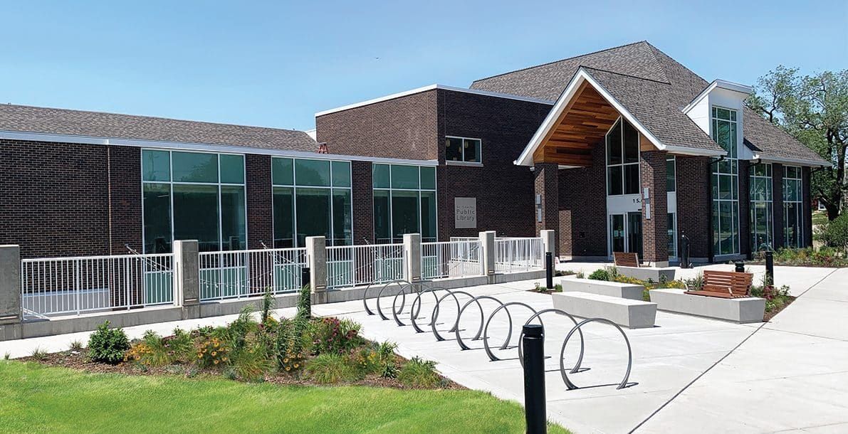 JP2Renewal's tweet image. 📚 Libraries should be sanctuaries of knowledge, not obscenity. Read about the St. Charles Library issue at buff.ly/3POUcrV 🚫 #LibraryIssues