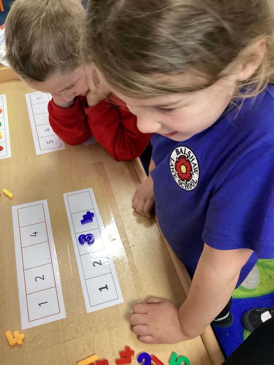 Mrs_Hamilton2's tweet photo. Wow, how have 5 weeks flown by! Reception have really settled and are now starting challenges in the classroom. They have done amazing.🤩 Here  are  some  completing  their  maths  challenge.  @Mrs_Singleton2 @BalshawLaneCPS https://t.co/KItzyHhGTI