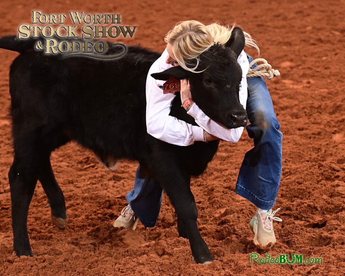 #FWSSR Calf Scramble applications are now available at fwssr.com Catch a calf and win $500 to purchase a registered Beef or Dairy Heifer. Each kid that does not catch a calf will receive a FREE pair of Justin Boots, courtesy of @justinboots!