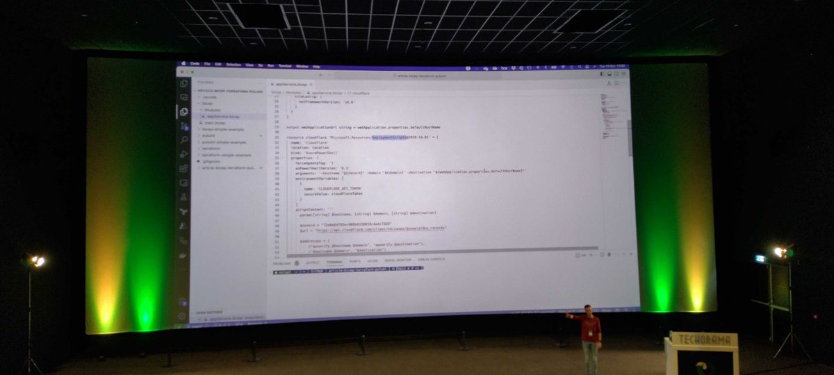 I had great fun today talking about the pros and cons of #bicep, #terraform and #pulumi at <a href="/TechoramaNL/">TechoramaNL</a> today!