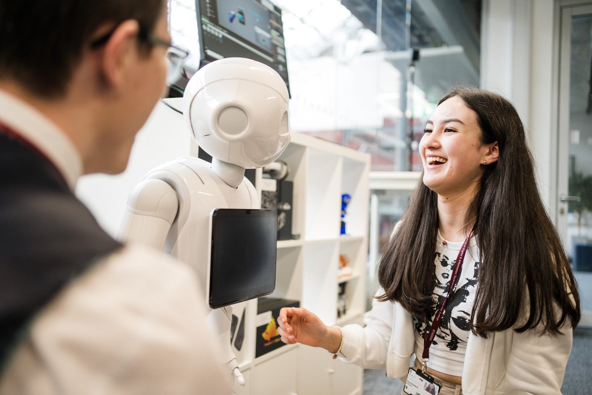 LuminateEdGroup's tweet photo. We’re shining a light on the #digitalsector today!
There are huge opportunities within the digital and tech sectors, and we believe that vocational education can unlock the potential of many when it comes to meeting the skills demand in the region #CollegesWeek2023 https://t.co/UsCDfE6xpj