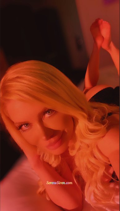 If you&rsquo;re lonely; here I am! https://t.co/4ynfVle1ti 🦄 https://t.co/FBgF3MLDBl