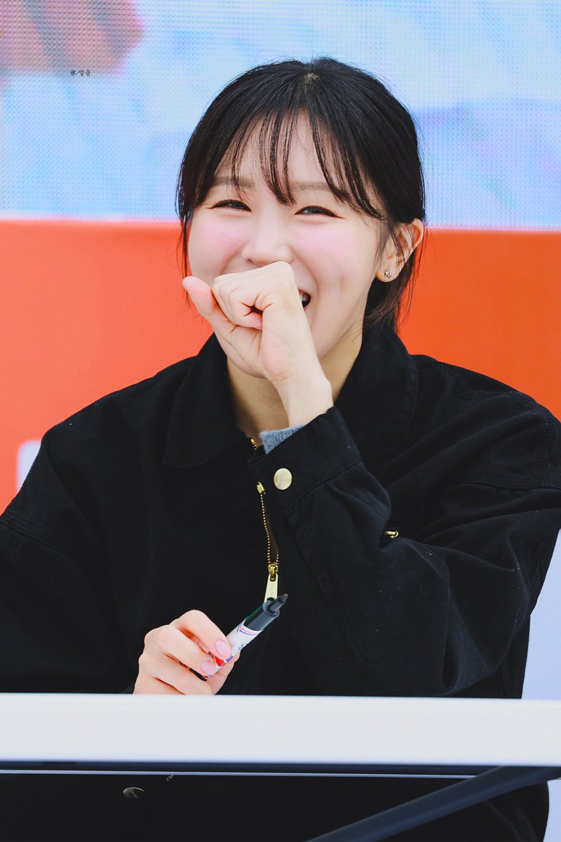 氷•얼음 tweet media