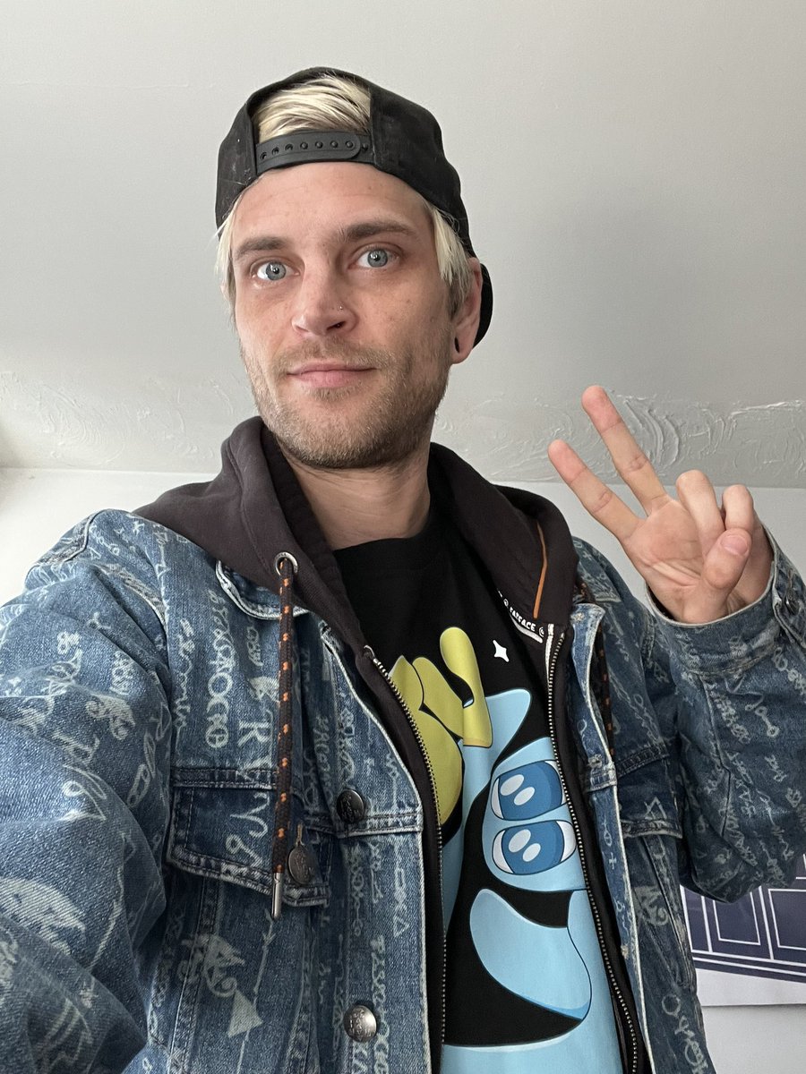 GM GM!! 

Today is a <a href="/Ujuvv/">Uju</a> X <a href="/odlabs/">ODLabs</a> day. 👾 👽