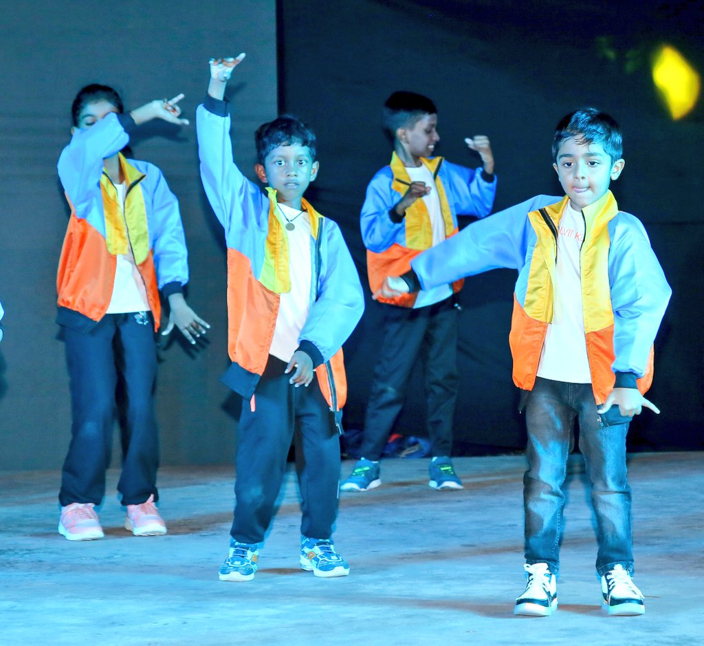 Yoshvas_Studio's tweet photo. Radiance The Pride ( Weekdays Batch ) Kids performance #first #year #anniversary #yoshvasdancestudio #dance #show #pammal #pallavaram https://t.co/xlfpI7ptuh