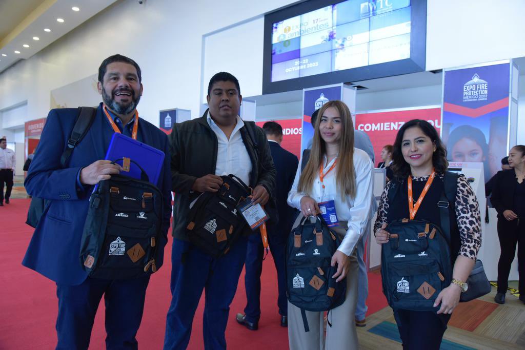 amracimx's tweet photo. Cdmx. Asi comienzan las Master Class en el International Fire Protection Congress en el WTC, los dias 10 y 11 de ictubre, reescribiendo la historia de la industria de proteccion contra incendio.
#AMRACI-#CONAPCI #profesionalizandoalaindustria
Asiste te esperamos https://t.co/kNBr1EJ9tY