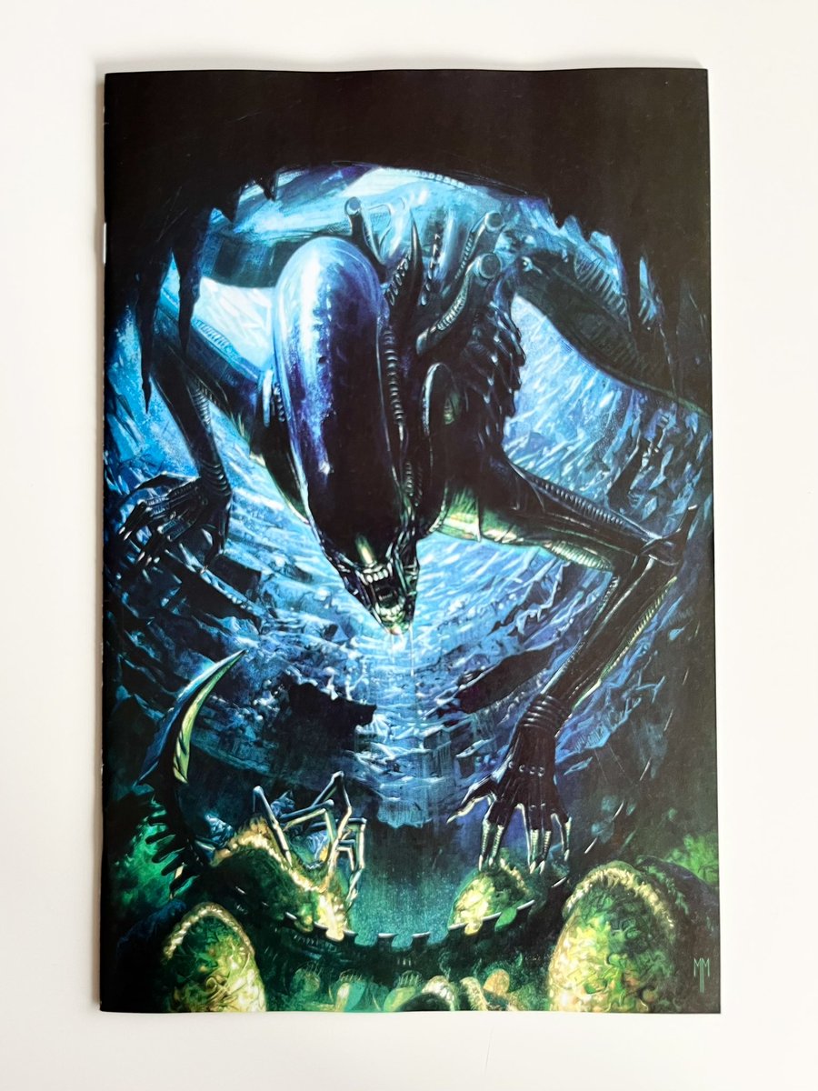 Unkle_Lee44's tweet photo. A couple of finds today at @ForbiddenPlanet London.
T. R. Napper’s Aliens: Bishop &
Marvel’s Alien Annual #1 from Declan Shalvey & Danny Earls.
Virgin Variant by Marco Mastrazzo
#Alien #Aliens #Xenomorph #WeylandYutani #MarvelAlien #AlienMovie #AliensMovie #TitanBooks https://t.co/dIT6lkEm5r