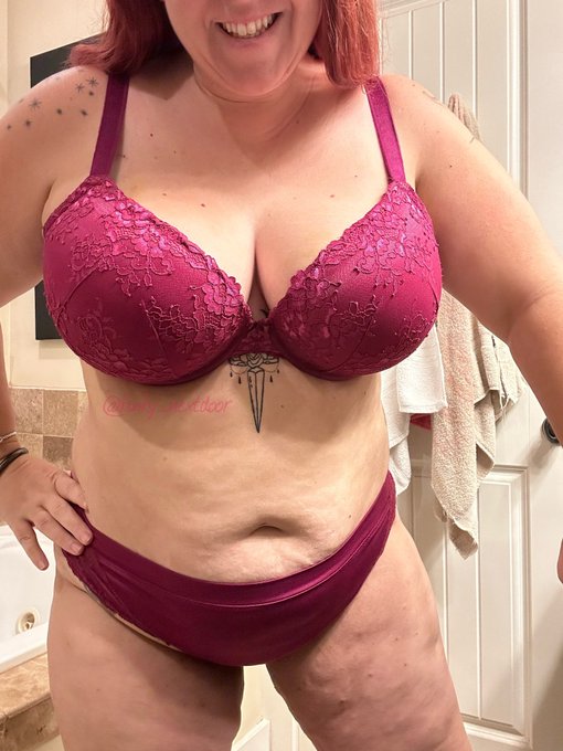 Happy #tittytuesday. I hope it&rsquo;s good to you. #mombod #thickandhappy #curvy #milf #pawg #bbw #nsfw #poly<a href="/tag/tittytuesday"class="tags">#tittytuesday</a><a href="/tag/allnatural"class="tags"><span>#allnatural</span></a><a href="/tag/curvy"class="tags"><span>#curvy</span></a><a href="/tag/bbw"class="tags"><span>#bbw</span></a><a href="/tag/pawg"class="tags"><span>#pawg</span></a><a href="/tag/milf"class="tags"><span>#milf</span></a><a href="/tag/nsfw"class="tags"><span>#nsfw</span></a><a href="/tag/tits"class="tags"><span>#tits</span></a>