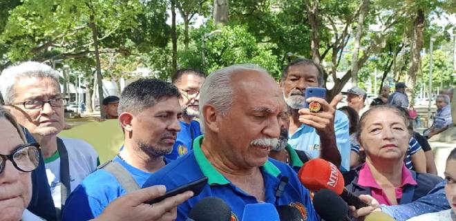 Maestros venezolanos se declaran en «pobreza crítica» goo.su/0szdX