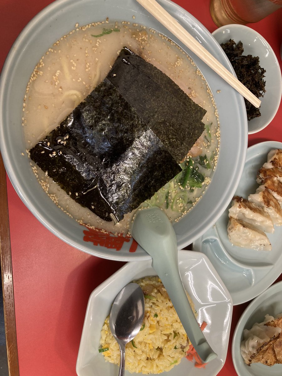 wKAIOw's tweet photo. 釣りしてきたー🎣
小魚1匹しか釣れなかったけどそれでも楽しいのが釣り！！からの山岡家！！！ https://t.co/DhVGp61mMX