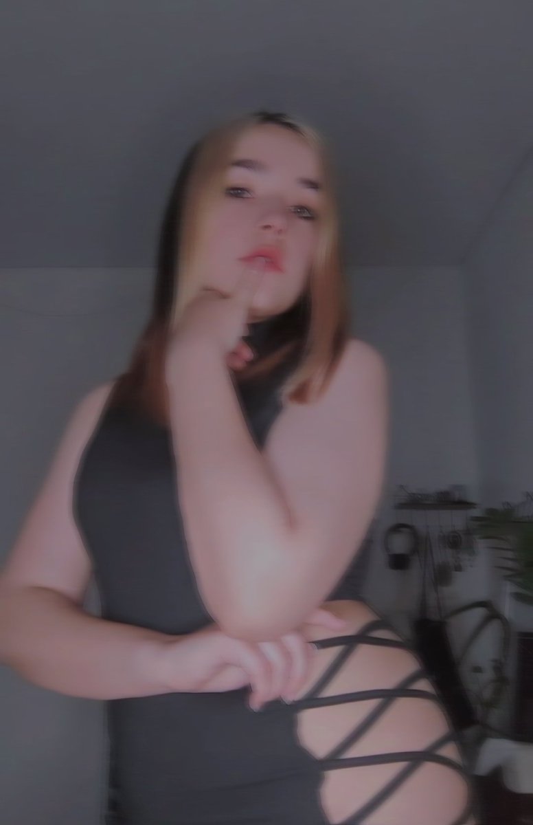 cold_soba4ka's tweet photo. Пришла посветить телом и уйти

--------------
Пиздец, нашла твит который не отправился https://t.co/LVmMLpD43P