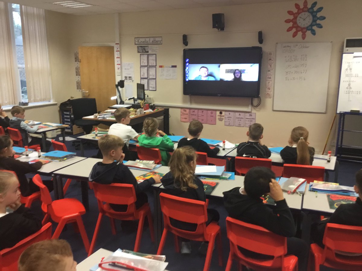 StJosephsRCMbro's tweet photo. Thank you to Alison Potter and all the people at #Take10ToRead for coming in today and for letting us enjoy Billy and the Beast📚 https://t.co/SgpMvee90R