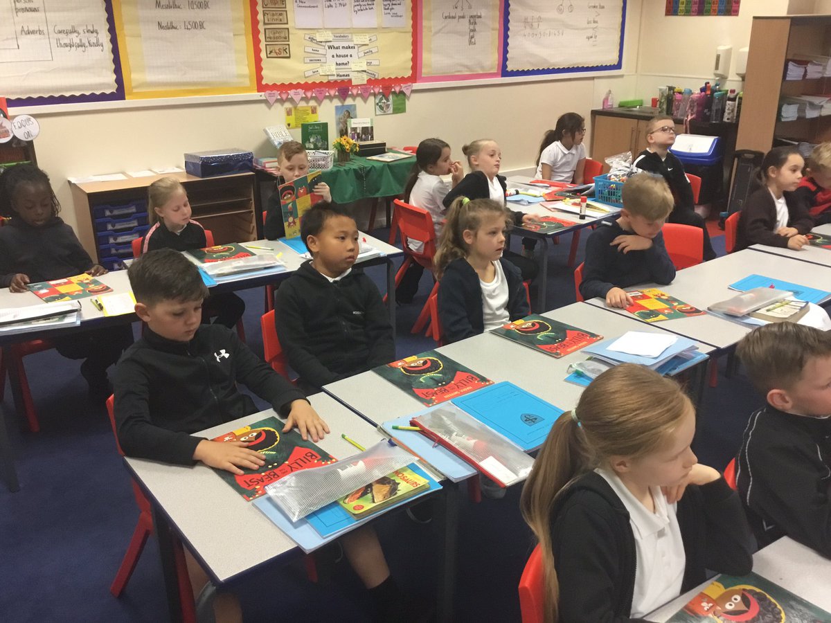 StJosephsRCMbro's tweet photo. Thank you to Alison Potter and all the people at #Take10ToRead for coming in today and for letting us enjoy Billy and the Beast📚 https://t.co/SgpMvee90R