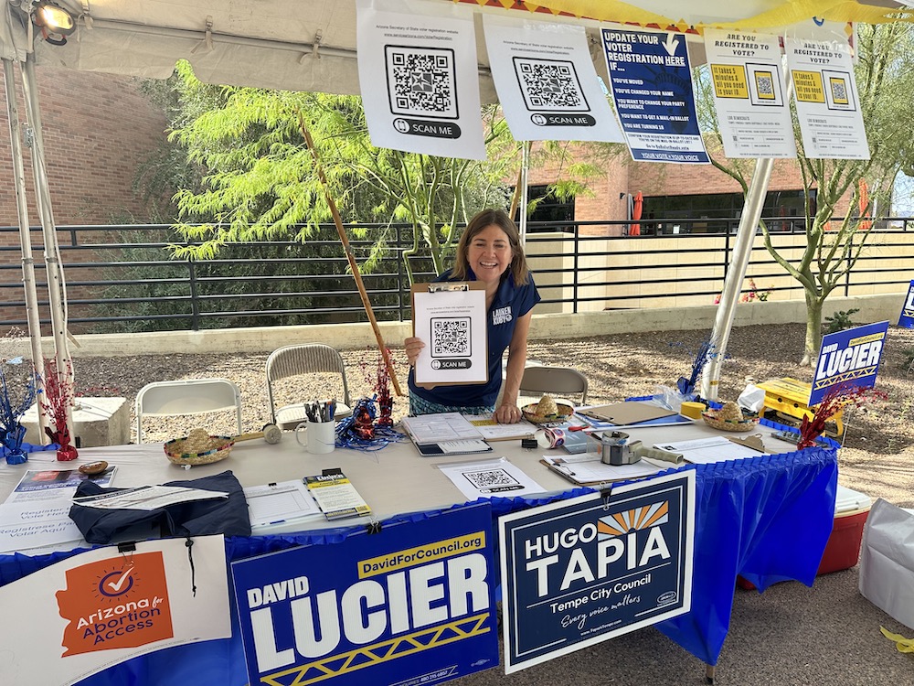 AZLD8Dems's tweet photo. Thanks to everyone who helped with petition signatures and to register new voters at #tempe Tardeada over the weekend. See you at our #azld8 meeting tonight! https://t.co/Zsh5evrOEn