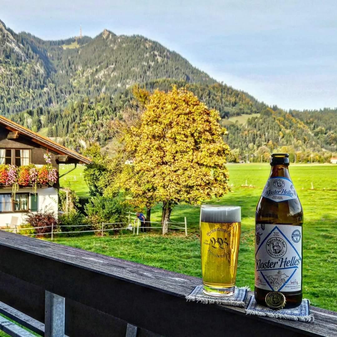 brunnenbraeu's tweet photo. Alpirsbacher Klosterbräu – Kloster Helles (***) 5,1%
#beerwithaview #beeronthecarpet
#alpirsbacher #alpirsbacherklosterbräu #klosterhelles #helles https://t.co/Z2L0GmfPmX
