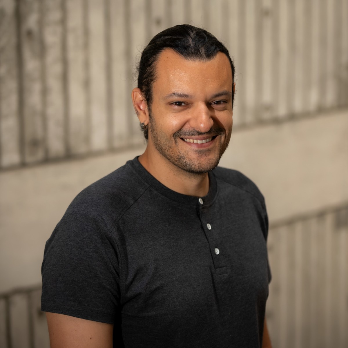 Welcome Arthur Porto, our first curator of artificial intelligence for natural history and biodiversity! In this new position, @ArtPorto will use machine learning and image-based technology to analyze digital repositories of natural history data. #AIatUF
floridamuseum.ufl.edu/science/florid…