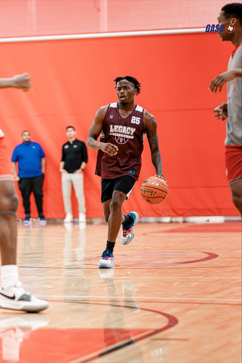 TexasHoopsGASO's tweet photo. #GASOFallTour || 𝗛𝗼𝘂𝘀𝘁𝗼𝗻
GASO Cast Preview

@MbbTitans x #GASOCast

"[Houston Legacy] 𝘪𝘴 𝘴𝘶𝘤𝘩 𝘢 𝘩𝘢𝘳𝘥 𝘦𝘷𝘢𝘭𝘶𝘢𝘵𝘪𝘰𝘯. 𝘠𝘰𝘶 𝘨𝘰 𝘴𝘪𝘵 𝘥𝘰𝘸𝘯 𝘢𝘯𝘥 𝘦𝘹𝘱𝘦𝘤𝘵𝘪𝘯𝘨 𝘵𝘰 𝘸𝘢𝘵𝘤𝘩 𝘢 𝘩𝘢𝘭𝘧 𝘢𝘯𝘥 𝘣𝘶𝘵 𝘵𝘩𝘦𝘯 𝘰𝘯𝘦 𝘬𝘪𝘥 𝘮𝘢𝘬𝘦𝘴 𝘢 𝘱𝘭𝘢𝘺, 𝘢𝘯𝘰𝘵𝘩𝘦𝘳 𝘬𝘪𝘥 𝘮𝘢𝘬𝘦𝘴 𝘢 𝘱𝘭𝘢𝘺! 𝘠𝘰𝘶 𝘩𝘢𝘷𝘦 𝘵𝘰 𝘴𝘱𝘦𝘯𝘥 𝘢 𝘨𝘢𝘮𝘦 𝘢𝘯𝘥 𝘢 𝘩𝘢𝘭𝘧, 𝘵𝘸𝘰 𝘨𝘢𝘮𝘦𝘴 𝘶𝘯𝘥𝘦𝘳𝘴𝘵𝘢𝘯𝘥𝘪𝘯𝘨 𝘸𝘩𝘰 𝘵𝘩𝘦𝘺 𝘢𝘳𝘦 𝘢𝘴 𝘢 𝘵𝘦𝘢𝘮." - @GASOMass