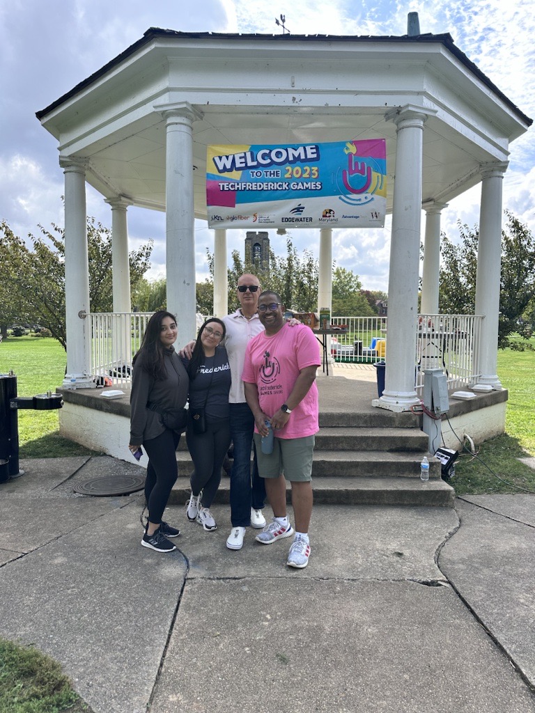EdgewaterFed's tweet photo. #TeamEdgewater (aka the Tech-Fast Club) had a great time participating and volunteering at this year's 80s-themed @techfrederick games! https://t.co/S9yttKfQNe