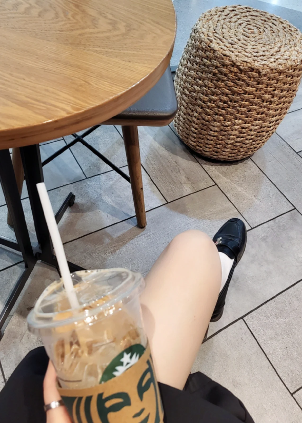 mohammedsshh's tweet photo. Coffee can be hot or cold. So can moods. So can feelings https://t.co/96ejk0RHq7
