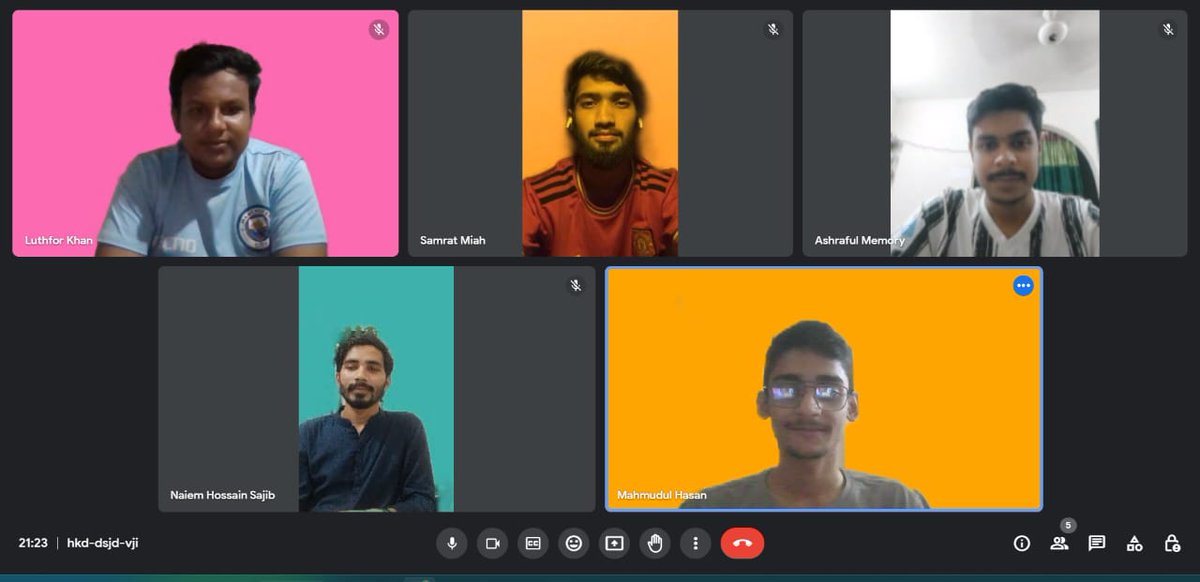 EYF4CHANGE's tweet photo. Today, we delved into 'Why Mental Health is Essential for Students' with Naiem Hossain Sajib at our World Mental Health celebration. 🧠💪
Let's champion mental health! 🌍💚
#WorldMentalHealthDay #EYF #EYF4CHNAGE #StudentWellbeing #MentalHealth https://t.co/1CgbooNil4