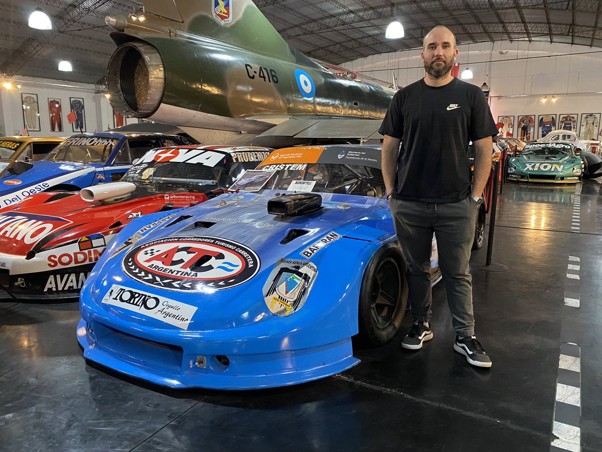 museodeltc's tweet photo. 🤗 En el marco de la fecha 14 de #TCMouras, Jose Alegre y su equipo de DCL Creative Lab visitaron el Museo y estuvieron junto al Torino que giró en la Antártida.
DCL junto al Depto. Técnico de la ACTC serán quienes den vida al nuevo Torino que competirá en la próxima temporada. https://t.co/NtRC6ZCibF