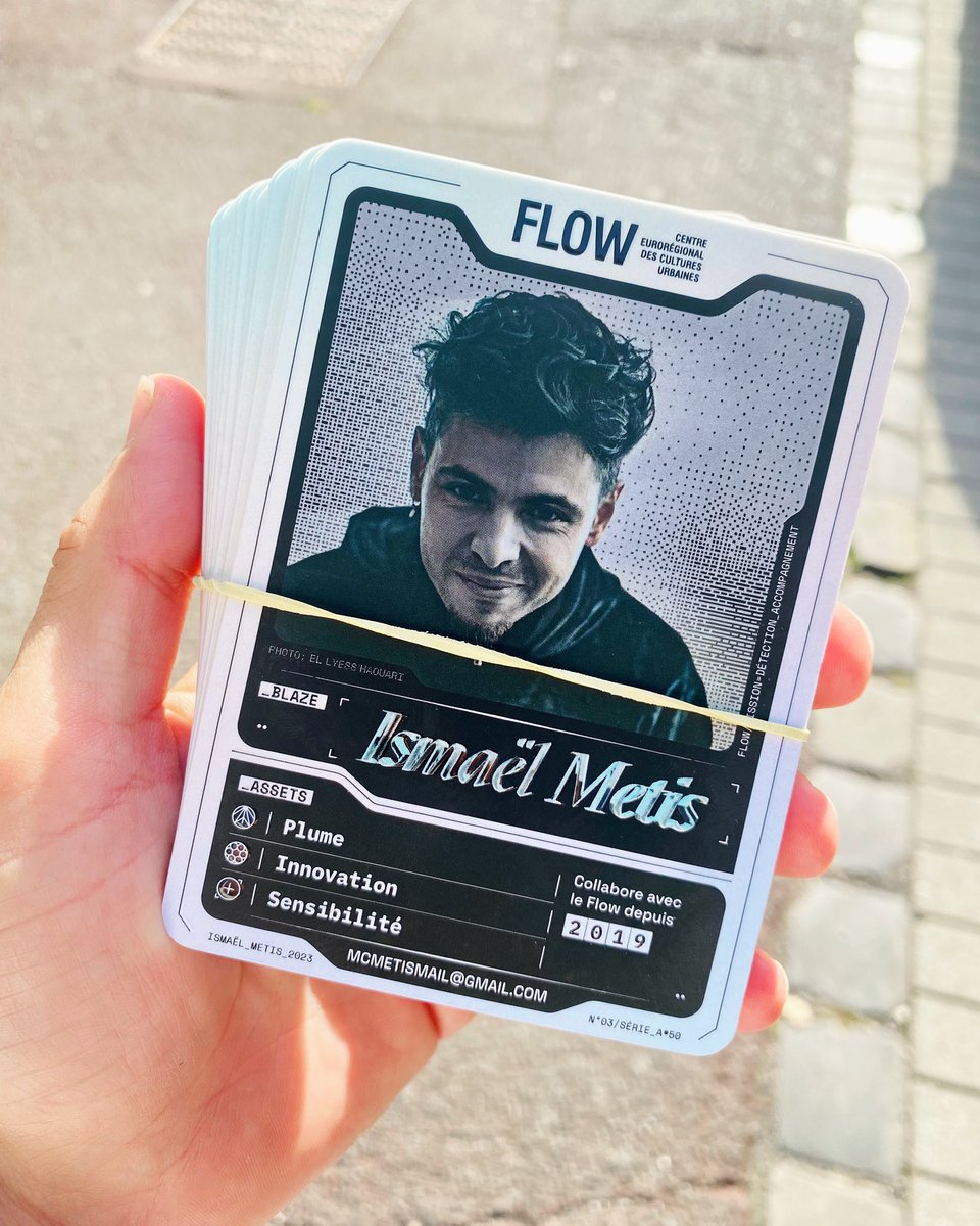 j’ai des nouvelles cartes Pokémon 🔴⚪️

Merci <a href="/FlowLille/">Flow Lille</a> on va pouvoir démarcher les pros de la musique avec style 🫡