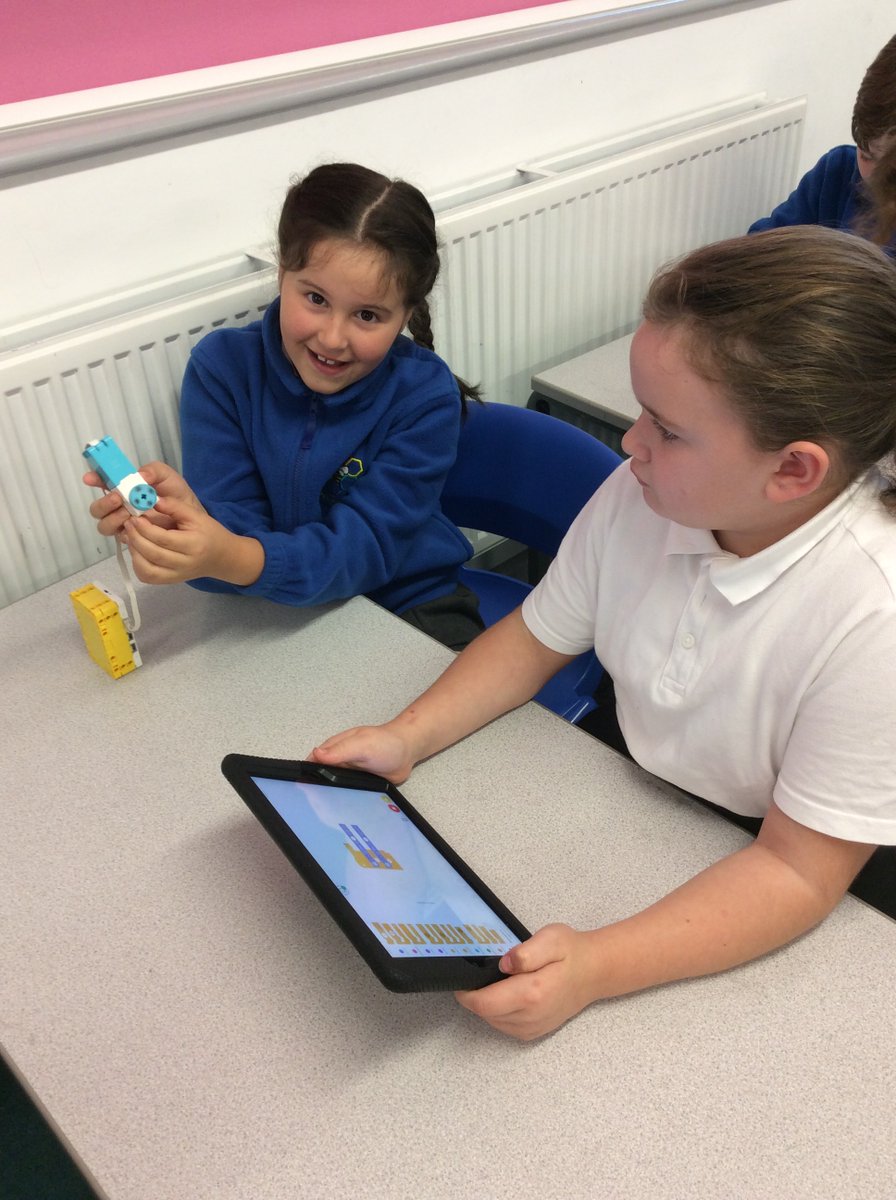 Year 3 tweet media