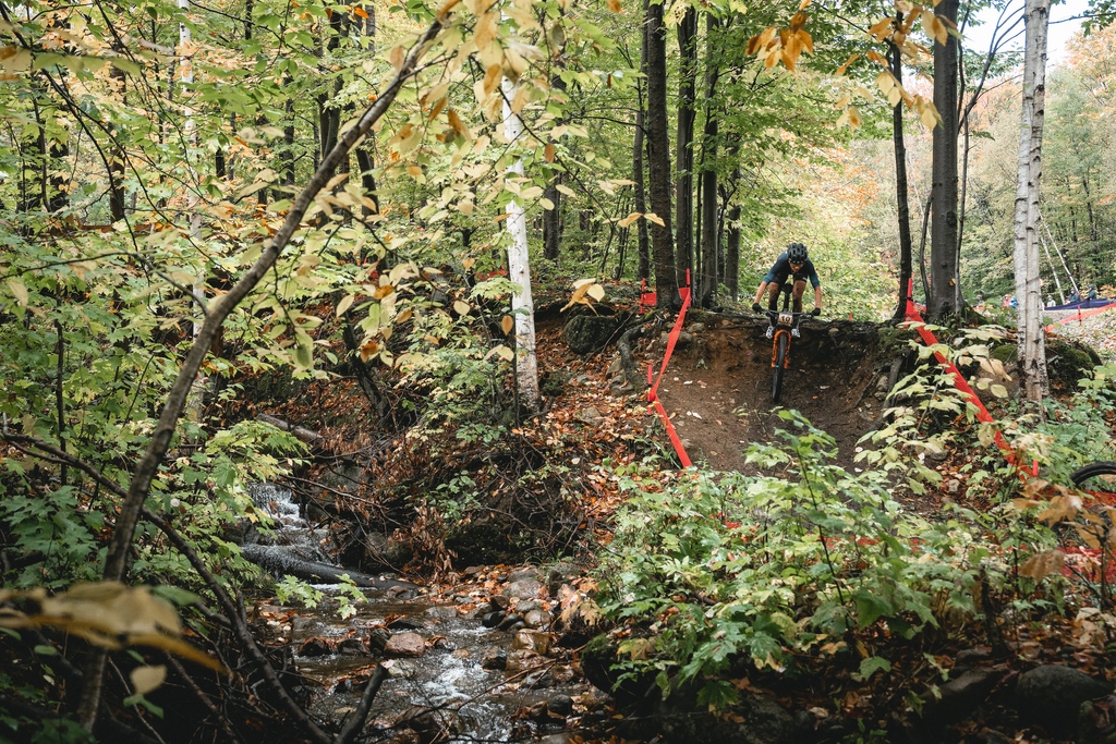 IbisCycles's tweet photo. 🚴‍♀️ Wow, what a race in Mont Sainte Anne, QC! In the last lap, Jenny dug deep. Despite the challenges, she finished just 15 seconds behind Lecomte, clinching 2nd place🥈. This marked Jenny's 5th podium finish of the season.

📸 @attentionbuilders

#JennyRissveds #Ibis #Exie https://t.co/lwQB1J94lL