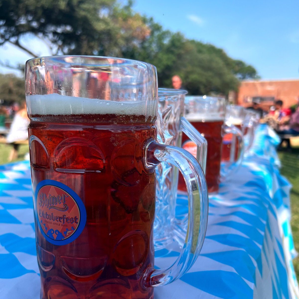 MuleAlley's tweet photo. Dust off your lederhosen and join us for a wild western Stocktoberfest on October 14, from 10AMโ7PM! Celebrate #StockyardsStyle with live music, $5 ice-cold Shiner Red River Ales, thrilling Stein Hoist Showdowns, cattle drives, rodeos, and much more! ๐๐ค
https://t.co/BtTfLzRmgH https://t.co/Sd3CTgxhlL