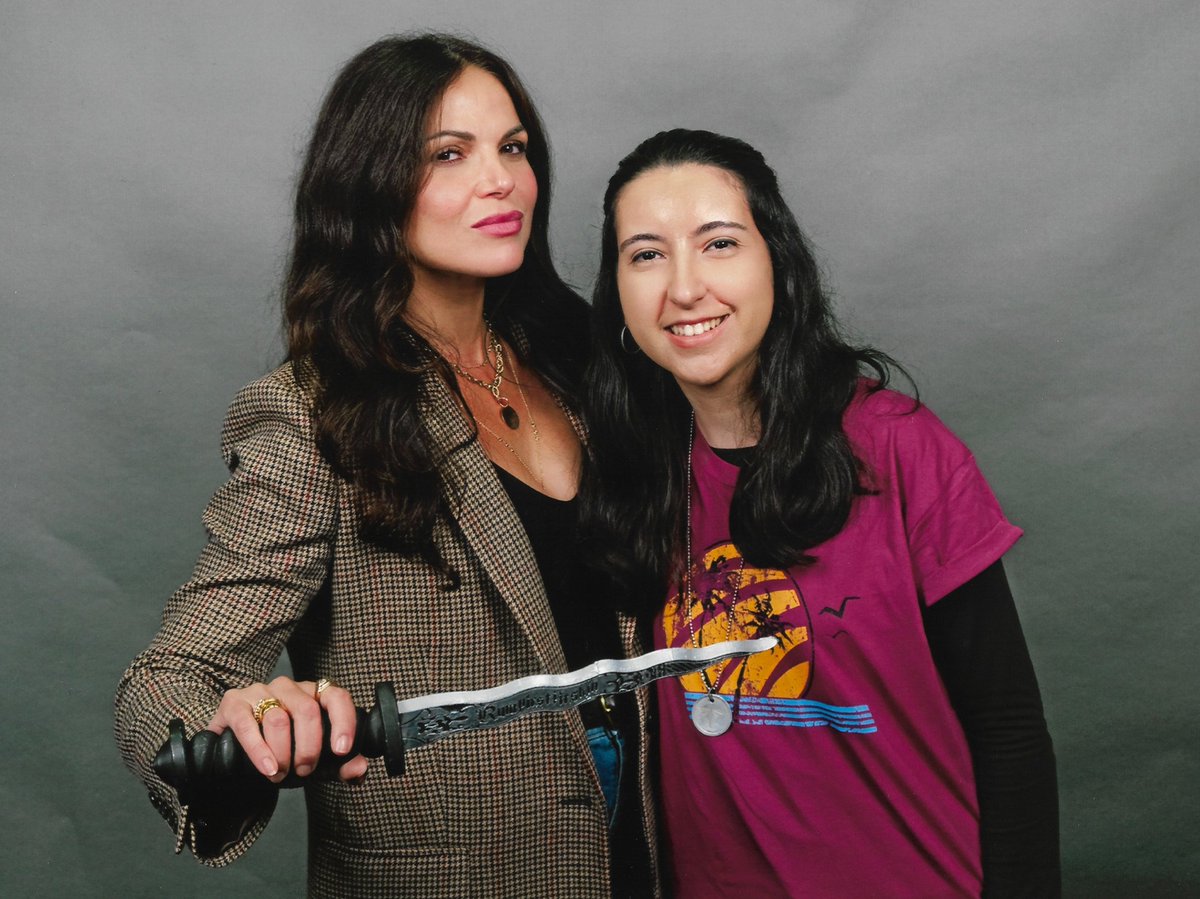 Cloudy_Puff's tweet photo. @LanaParrilla held the Dark One's Dagger I 3D printed! 🤯 https://t.co/ebiHW8mhaQ