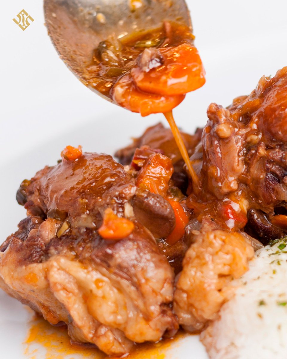 🔸 Degustaciones exquisitas para paladares exigentes. 
Platos tradicionales con un toque vanguardista: así es la cocina de Venta de Aires. 

#toledo #ventadeaires #restaurante #gastronomia #restauranteentoledo