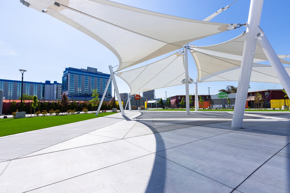 Enjoy a day in the shade in Reno Nevada at the Glow Plaza under the PTFE Tensile Canopy Structure turnkey Design built by the team at ETS
hubs.ly/Q023t8XH0