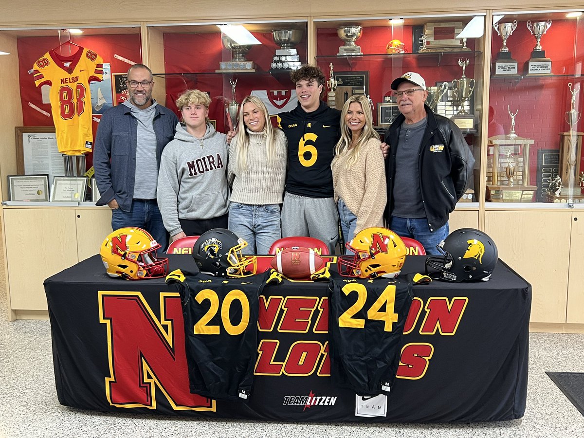 nelsonlordsftbl's tweet photo. Congratulations to Lords WR @joshbennett_6 who made it official with @WlooFTB today!! At 6’4 200lbs, Bennett will be looking to step in and catch passes next fall for the Warriors! 🟨⬛️ #WarriorFootball #NextLevelLords #WaterlooWarriors https://t.co/bBE1iQFXdq