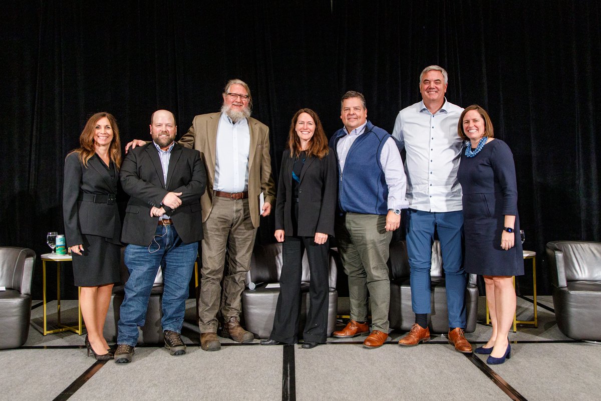 Econ Club GR tweet media