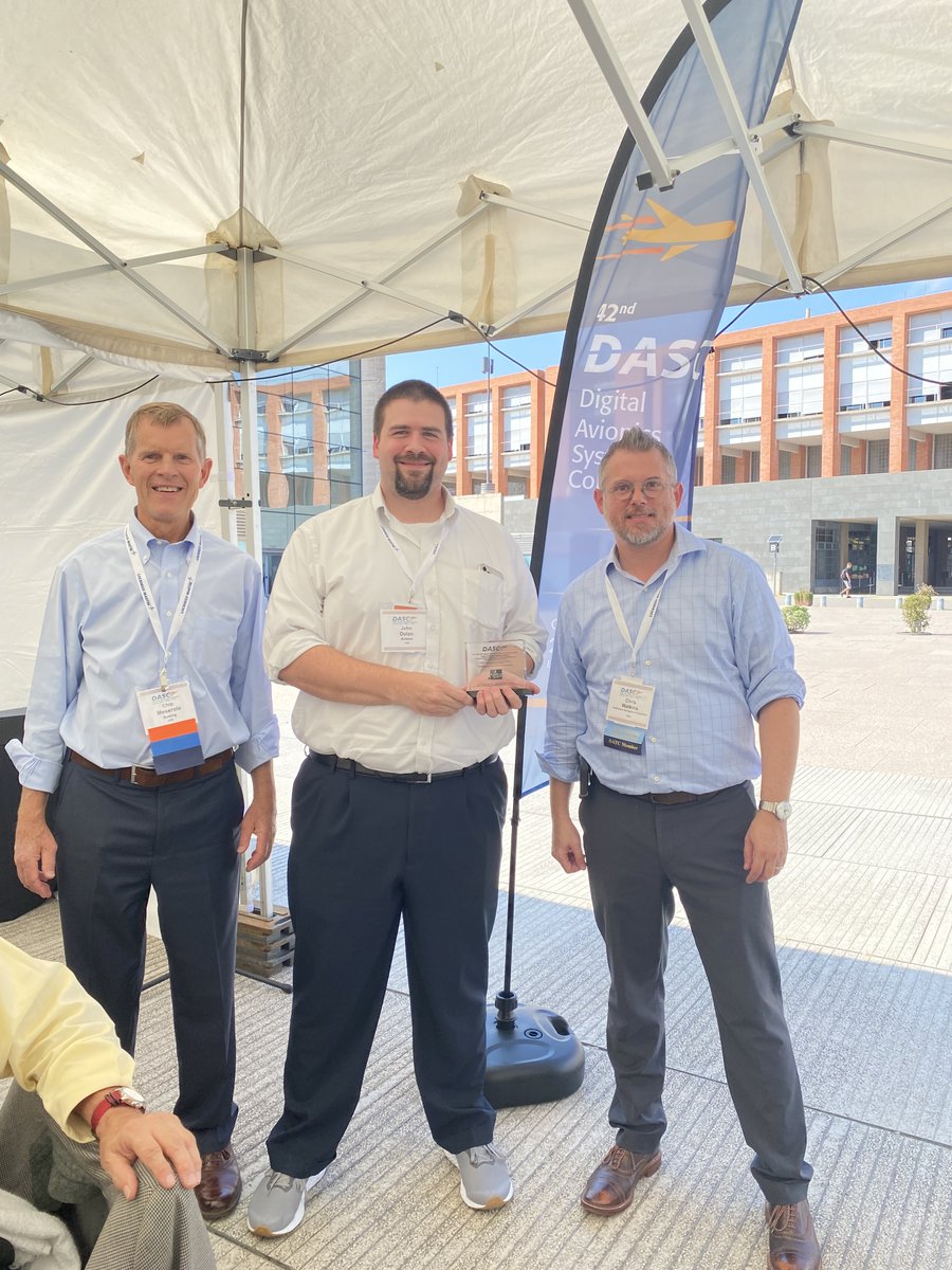 Congrats to Aireon's John Dolan, Mike Garcia, and Giuseppe Sirigu who won "Best in Session" and "Best in Track" for their paper "Aircraft Position Validation and Multilateration Solution" at the Digital Avionics Systems Conference! (John Dolan (center) presented the paper.)