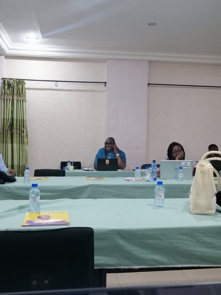 ab_benin's tweet photo. Suite aux travaux de groupe et de la plénière nous avons eu droit à la seconde communication de l'atelier de @BatongaFdn qui est une étude baseline autour duquel il
y a eu quelques échanges puis s'en est suivi la validation des différents rapports par acclamation. 

Que ce soit pour les participants du Sénégal en ligne et pour ceux qui étaient présents dans la salle de conférence, c'était une approbation totale sous réserve que les apports et recommandations apportées soient prise en compte pour porter les différents documents à leur stade final.