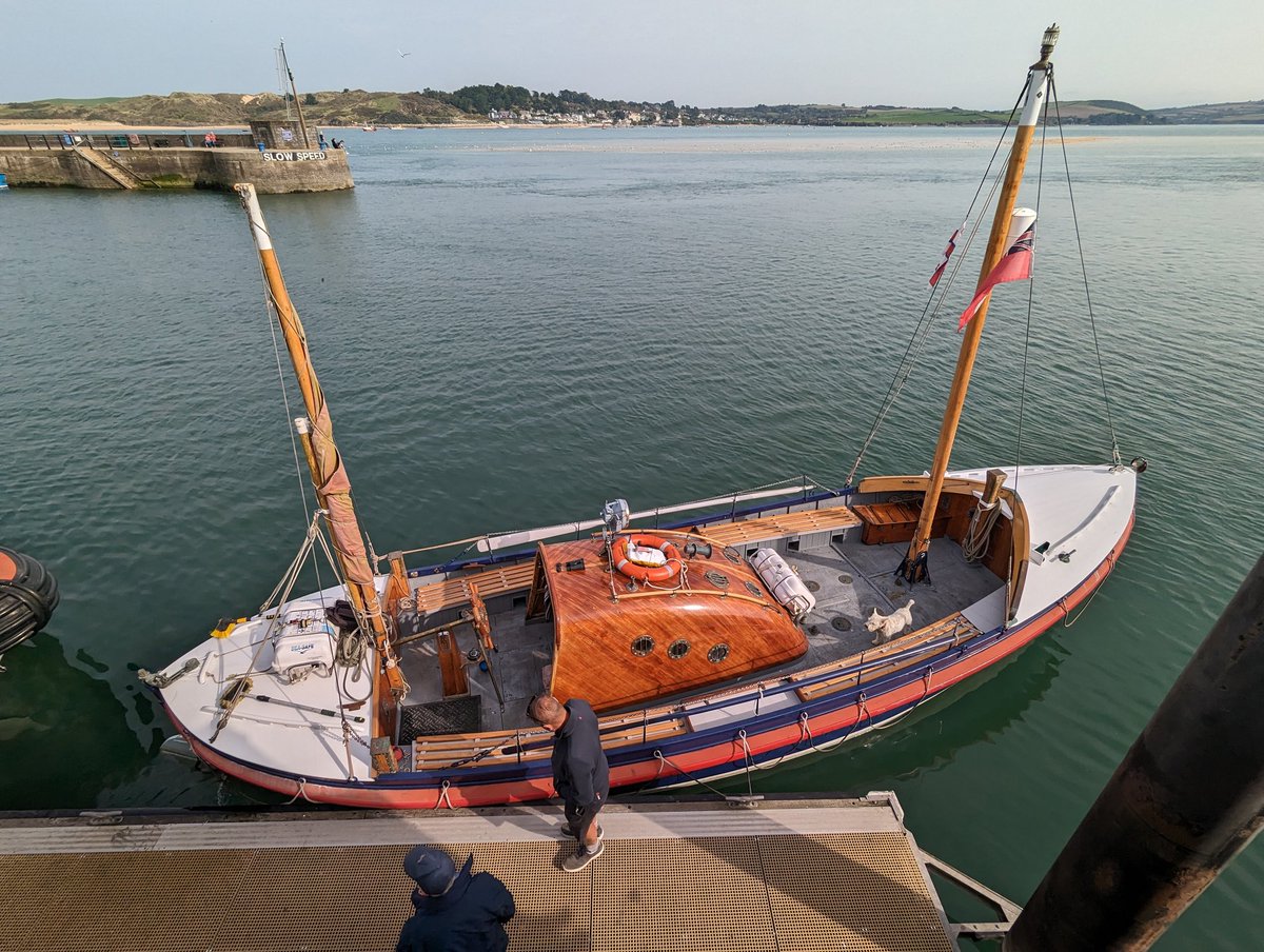 samfaith's tweet image. Today we went on the former RNLB Anne Allen for a trip to the islands around Pentire Head and the Rumps. 

It somehow feels all the more special knowing this is on our doorstep and we wouldn't normally get the chance to do it. 

#minimoon #honeymoon #lovekernow