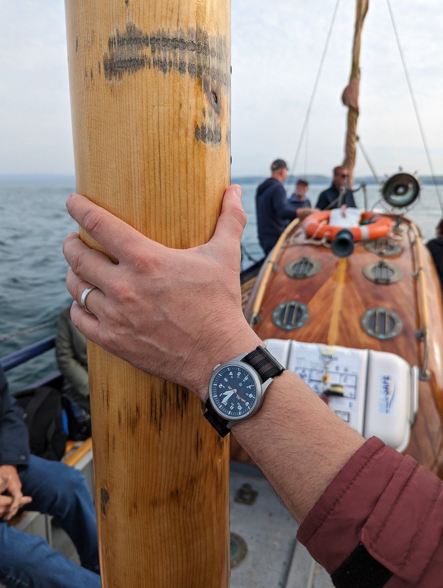 samfaith's tweet image. Today we went on the former RNLB Anne Allen for a trip to the islands around Pentire Head and the Rumps. 

It somehow feels all the more special knowing this is on our doorstep and we wouldn't normally get the chance to do it. 

#minimoon #honeymoon #lovekernow