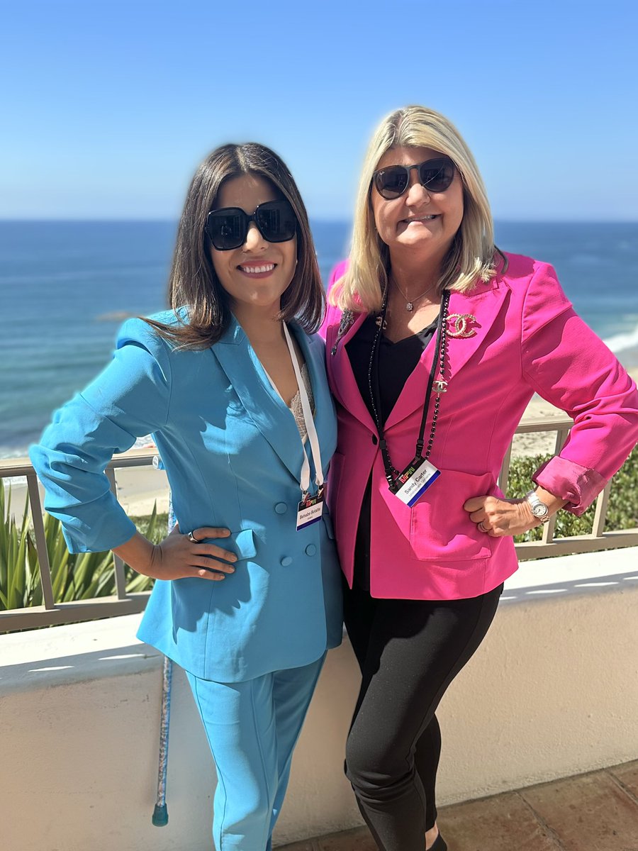 Yes @unstoppableweb and @hedera execs at @FortuneMPW !!

Such great discussions around #blockchain and #ai !!!

#fortunempw