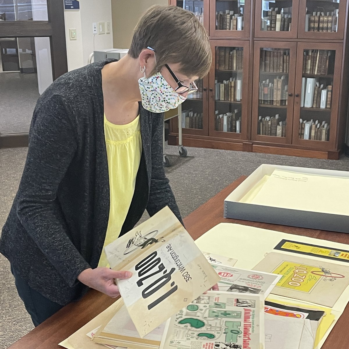 It’s #AskAnArchivist Day! In honor of the occasion, Reference Archivist Lizette Royer Barton will be taking over our account today to answer all your questions about archives and special collections. Hit us with your nerdiest, obscurest, most mysterious inquiries! 🤔 #HistPsych