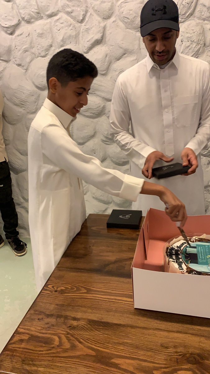 PawnTakesClub's tweet photo. ختام فعاليتنا الأسبوعية لهذا اليوم ، نبارك للفائزين بالجوائز 👏🏻🤩

اليوم احتفلنا بالبطل مشعل دعاس بعد تتويجة في #بطولة_المملكة_للشطرنج 2023 ♟✨ .
ووزعنا جوائز بشكل عشوائي للحاضرين بمناسبة انضمامنا كنادي معتمد في منصة @Saudi_Hawi 🤩❤️

فعالية مُميزة وحضور رائع ويوم شطرنجي مليء بالتنافس 👏🏻

شكرًا لجميع الحضور ، وشكرًا للشريك المُميز @A7_workspaces على الاستضافة 🤩🙏🏻

نلتقي في مناسبات قادمة ✨♟