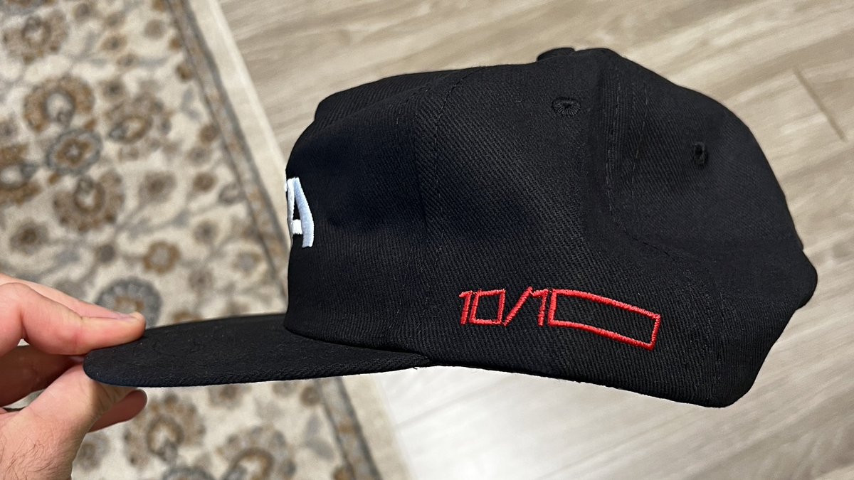 The Collectibles Guru tweet media