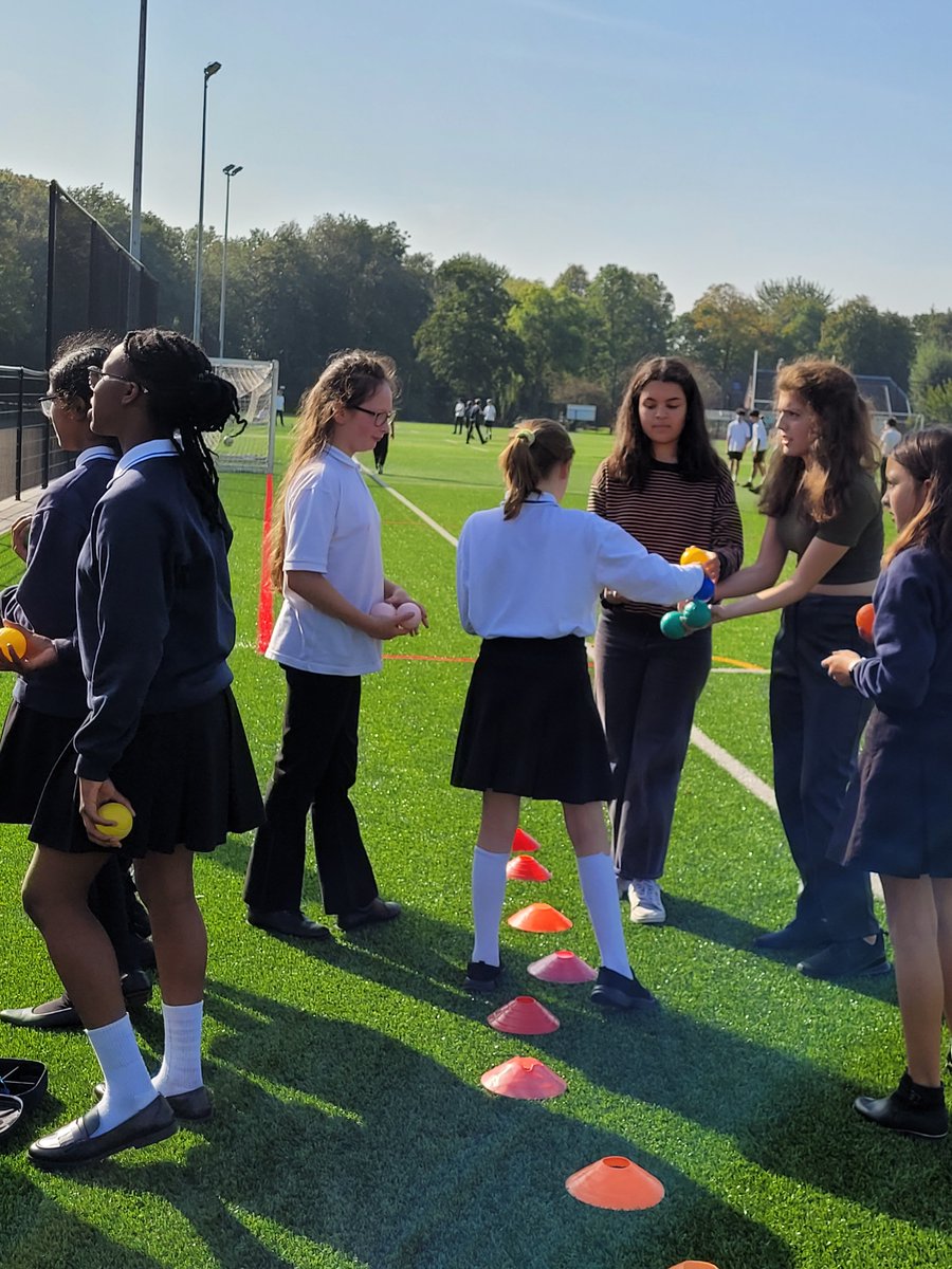 BSN Modern Languages tweet media