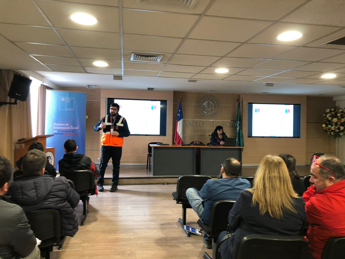 Senapred's tweet photo. Hoy #SENAPREDOHiggins participó en capacitación sobre tramitación de ayudas y gestión de recursos de emergencia junto a #MIDESO y @serviuohiggins, con el objeto de reforzar el conocimiento y correcta elaboración de Fichas #FIBE y #ALFA por parte de los encargados comunales de emergencia de la región.