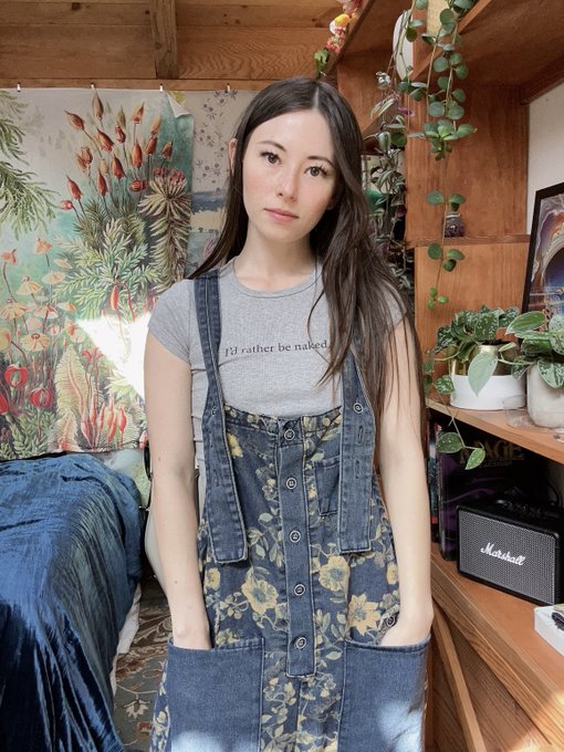 I ordered a $500 dildo. It's been 11 weeks. Not sure how much longer I can wait. send help https://t