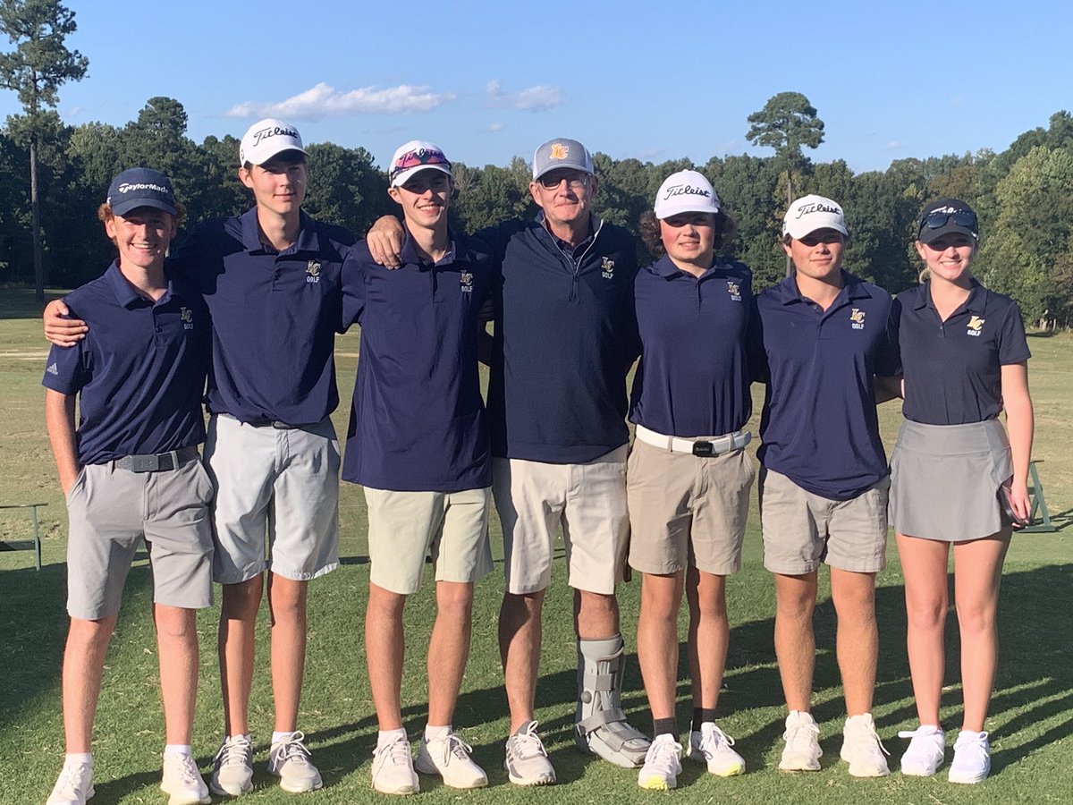 County Captains finished 3rd in the VA Class 4 State Championship shooting a 292! Thank you to our seniors Reed, Liam, Ayla, Chase and Peter!