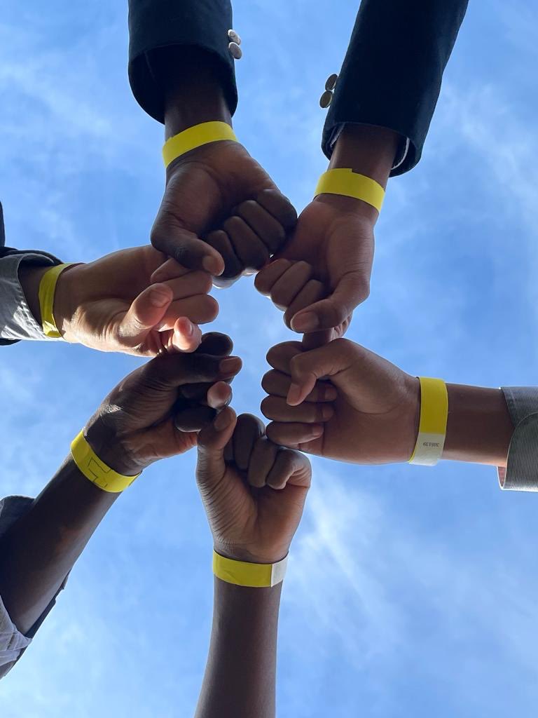 St Vincent House tweet media